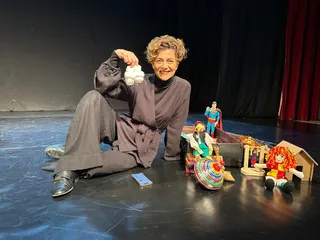 Vânia de Brito estreia o monólogo Antes que Seja Tarde em Niterói