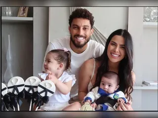 Esposa de jogador do Botafogo sofre acidente de carro nos EUA
