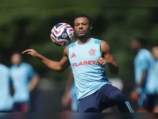 Flamengo prepara De la Cruz para suportar sequência de jogos decisivos na temporada