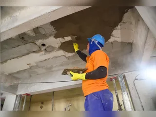 Prefeito de Niterói visita obras de recuperação do Cinema Icaraí