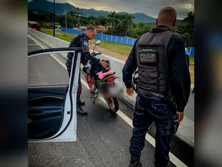 Secretaria de Segurança Cidadã recupera motocicleta furtada em Maricá
