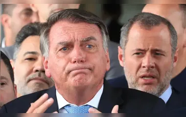 Após condenação do STF, Bolsonaro deixa prisão domiciliar para passar por procedimentos médicos em Brasília