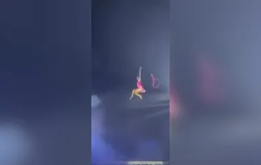 Artista circense cai durante acrobacia de suspensão capilar no Rio