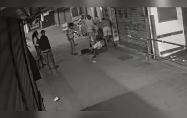 Câmera flagra espancamento de morador de rua no Centro de Niterói