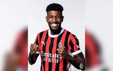 Flamengo tenta a contratação de Emerson Royal para repor saída de Wesley