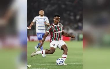 Flu 'para na trave' e perde para o Cruzeiro na despedida de Arias