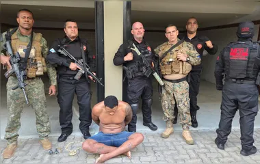 ‘Gorila’ é capturado em motel na Baixada Fluminense em ação contra o tráfico