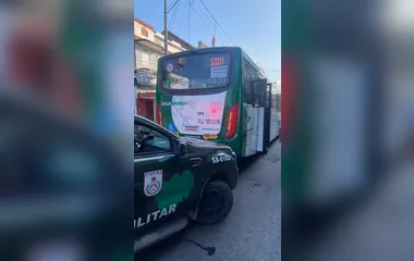 Homem é preso após se masturbar e tocar em jovem dentro de ônibus em Niterói