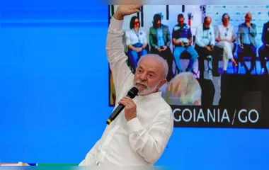 Lula lembra covid e diz que saúde não tem esquerda ou direita