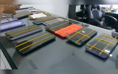 Operação Rastreio: Polícia Civil prende 12 e recupera 60 celulares