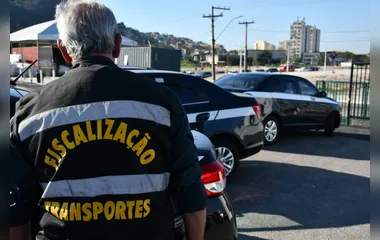 Prefeitura de Niterói abre vistoria para táxis com fabricação em 2013 e 2014
