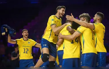 Seleção brasileira assume liderança da Liga das Nações de Vôlei