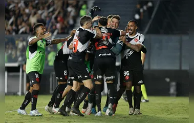 Vasco encara o São Paulo, fora de casa, para se afastar do Z4 do Brasileirão