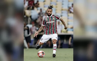 Volante do Fluminense passará por cirurgia após ser confirmada uma lesão no tendão de Aquiles