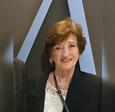 Morre Eva Amóra, diretora do jornal 'A Tribuna', aos 84 anos