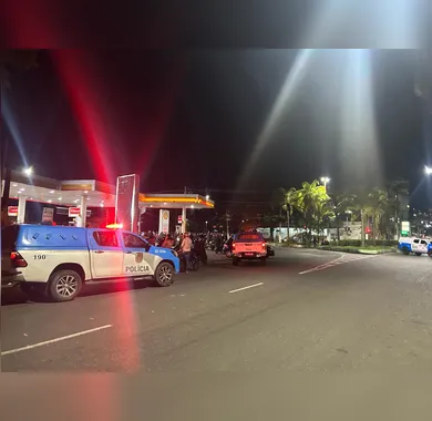 Operação coíbe evento clandestino de motos com sorteio e combustível grátis em Niterói
