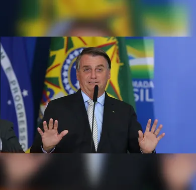 Polícia Federal cumpre mandados contra Jair Bolsonaro em Brasília