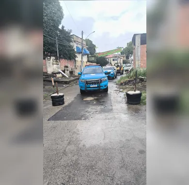Polícia Militar remove barricadas em operação no bairro Mutuá, em São Gonçalo