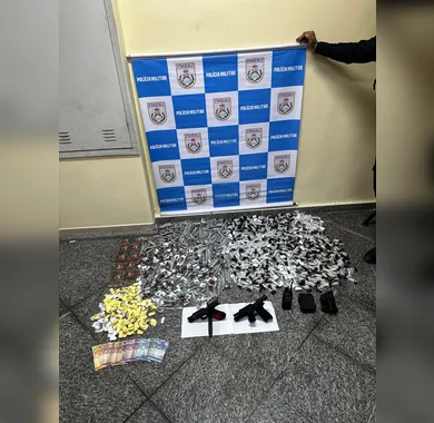 Polícia prende foragidos e remove 430 kg de barricadas no Cubango, em Niterói