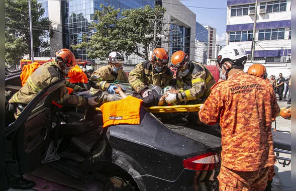 Simpósio do Corpo de Bombeiros apresenta palestras e ações práticas com foco na prevenção e salvamento terrestre