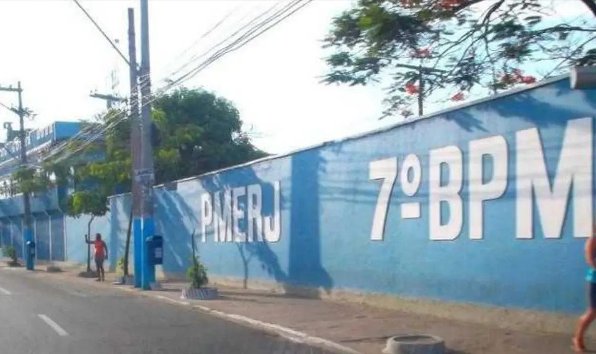 PM prende foragido apontado como gerente do tráfico no Rio do Ouro, em São Gonçalo
