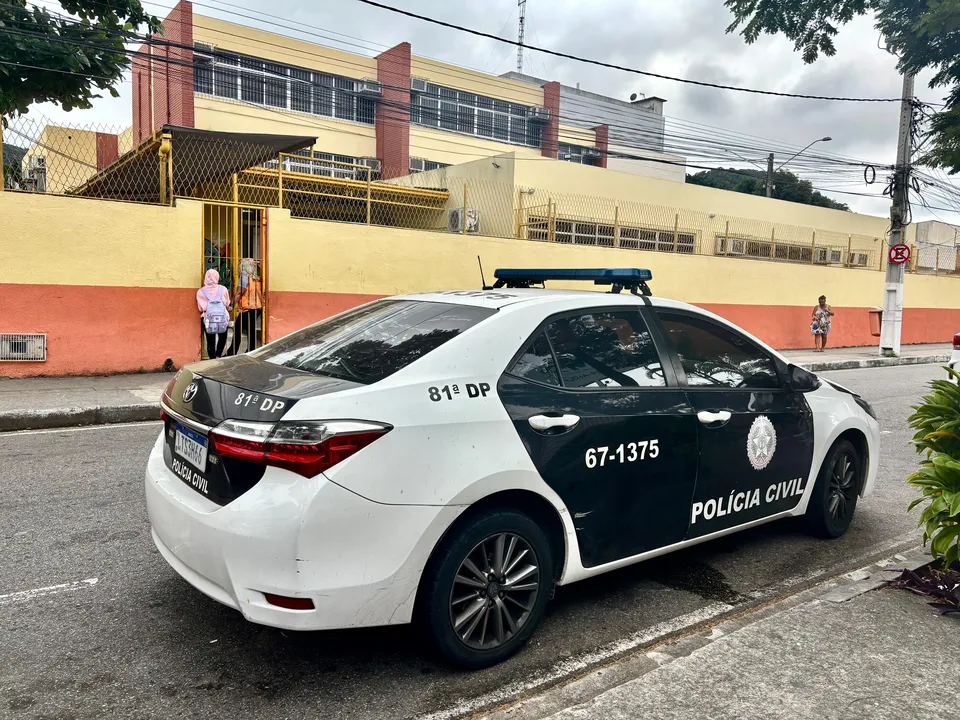 A jovem passou mal dentro da unidade de ensino na manhã de segunda-feira (27)