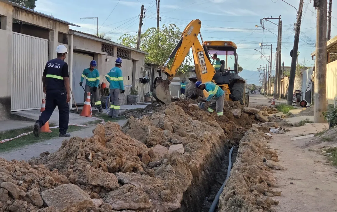 A mudança, aguardada por anos, é resultado das obras que implantaram mais de vinte quilômetros de redes de abastecimento, levando regularidade a uma região historicamente marcada por falhas no fornecimento