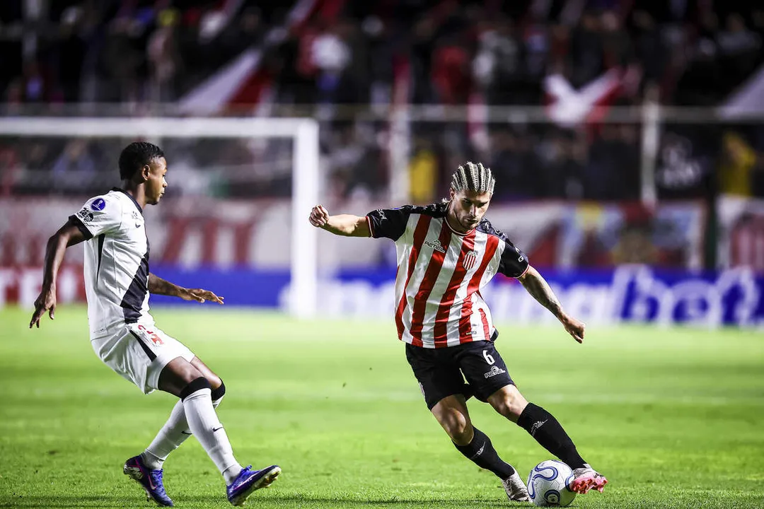 Partida contra o time argentino aconteceu no Estádio Florêncio Sola. na região de Barracas, em Buenos Aires