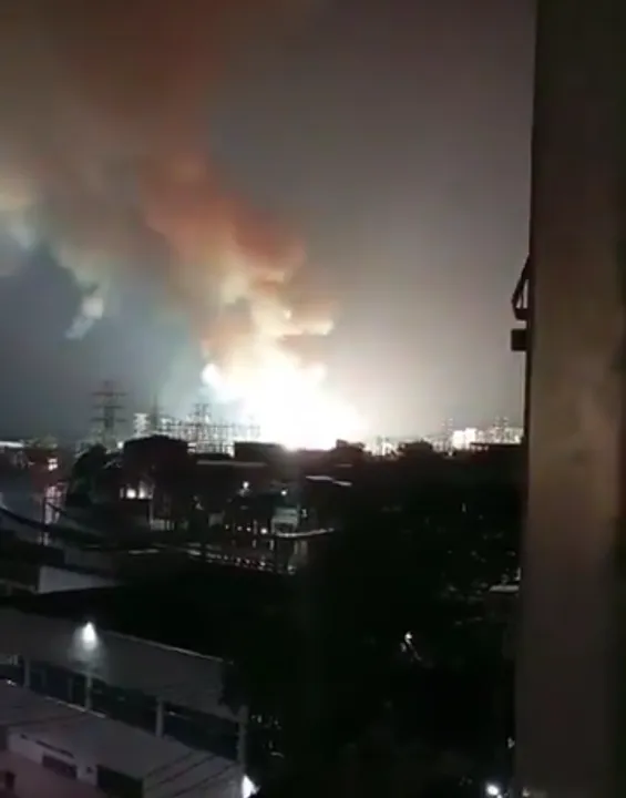 Moradores se assustaram com as chamas