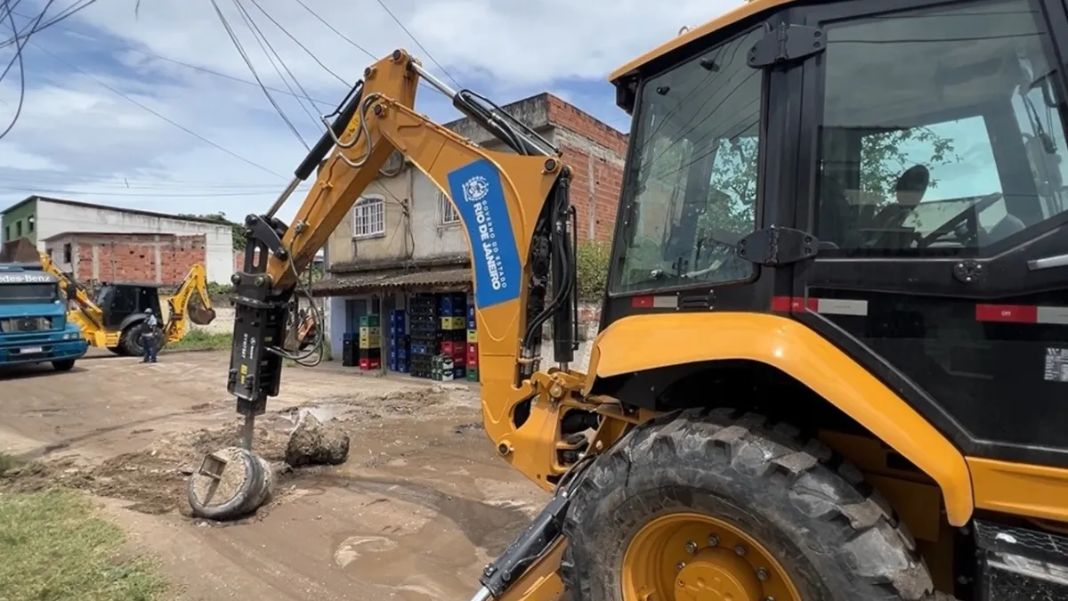 Somente na última terça-feira, as equipes removeram 368 toneladas de materiais utilizados como barricadas por grupos criminosos