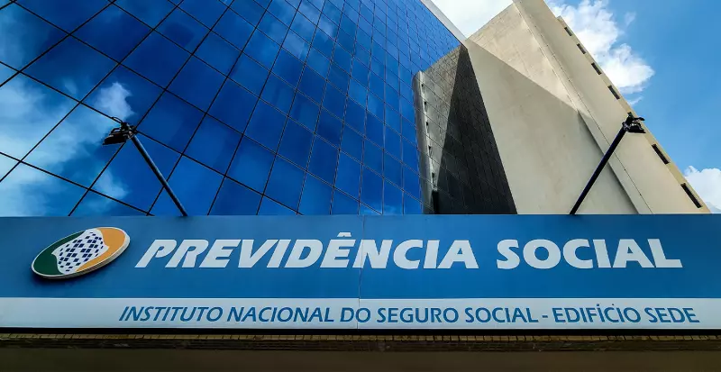 Os primeiros a receber são os segurados que ganham até um salário mínimo
