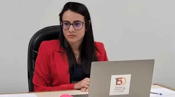 Mariana iniciou sua trajetória na área jurídica na Faculdade Nacional de Direito da Universidade Federal do Rio de Janeiro