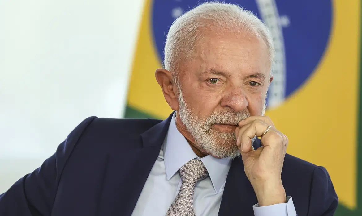 Lula amplia vantagem entre eleitores do centro no primeiro turno