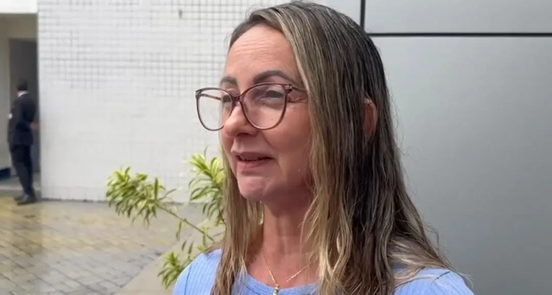 Jaderluce Anísio de Oliveira, mãe de Alana Anísio Rosa, de 20 anos