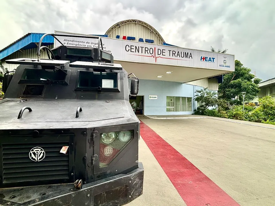Todos os feridos foram socorridos e encaminhados ao Hospital Estadual Alberto Torres