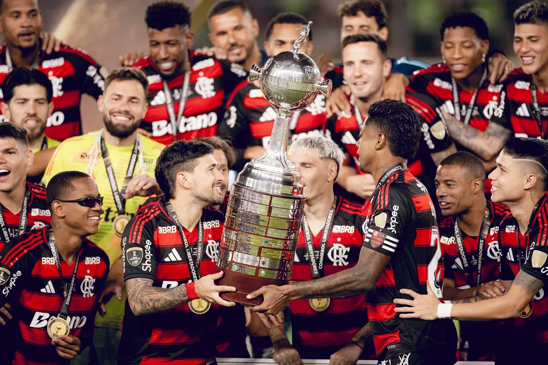 Flamengo chega ao confronto após a conquista do tetracampeonato da Libertadores