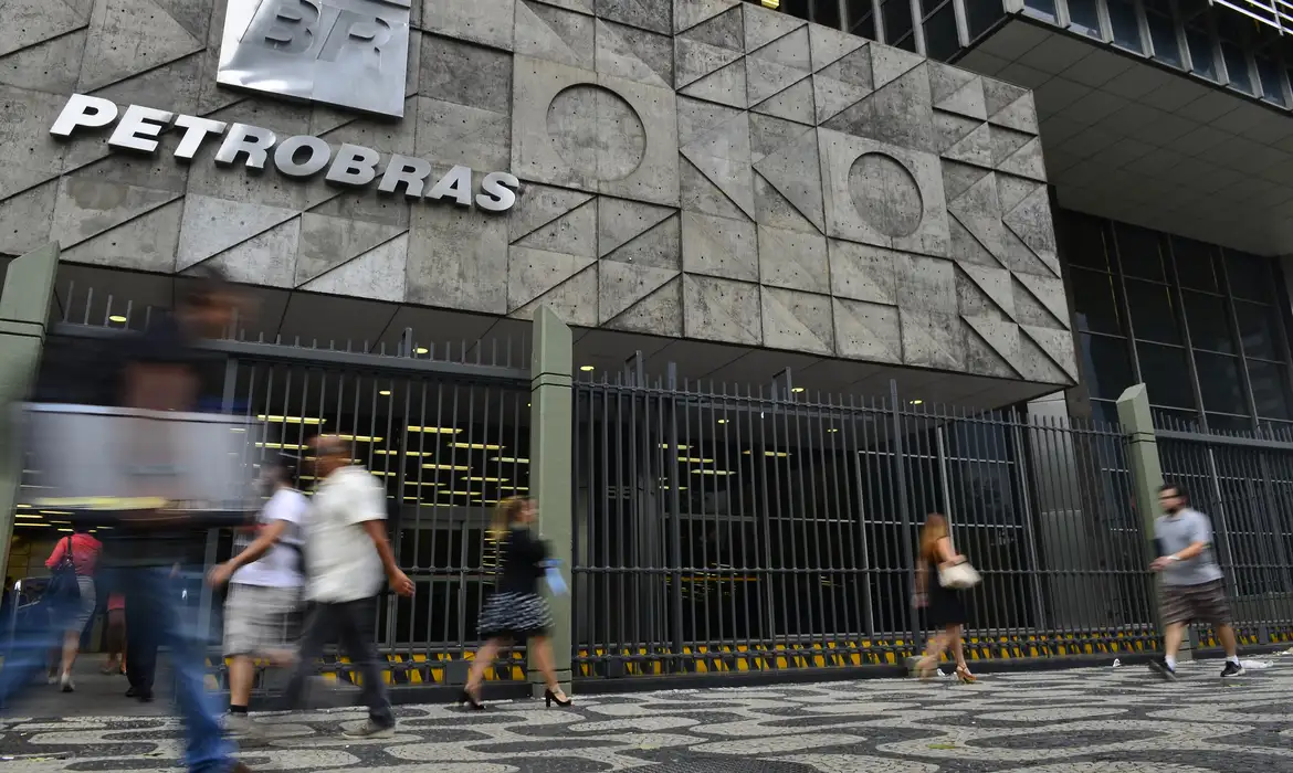 De acordo com a estatal brasileira, a contratação de volumes de longo prazo reflete a estratégia de reduzir a exposição à volatilidade do mercado spot de GNL