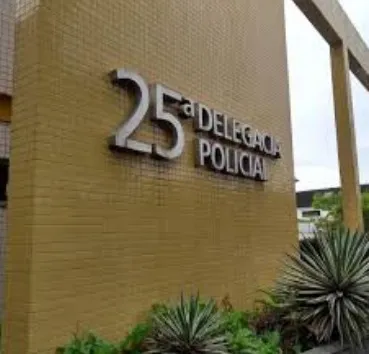 Durante a operação, os agentes interceptaram dois veículos utilizados pela quadrilha para dar apoio ao crime