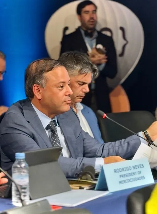 Prefeito destacou redução de mais de 50% na taxa de homicídios e defendeu políticas integradas de prevenção à violência