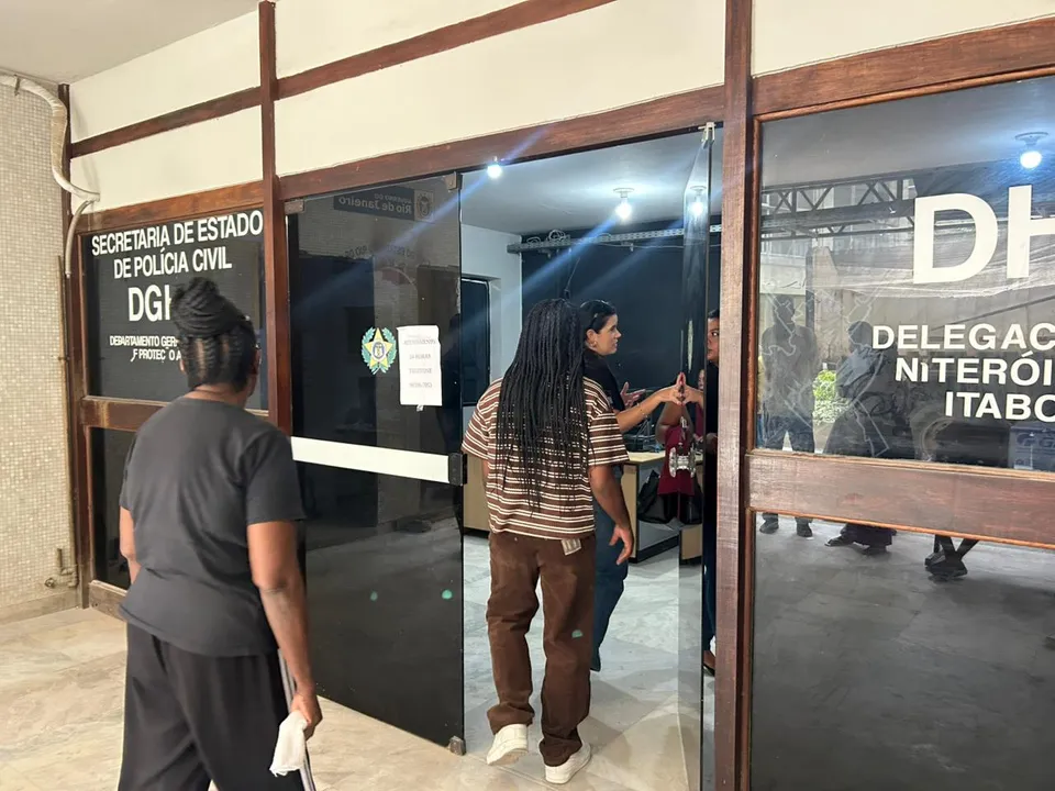 Familiares e testemunhas relatam confusão, falha no socorro e demora no atendimento que resultou em sua morte