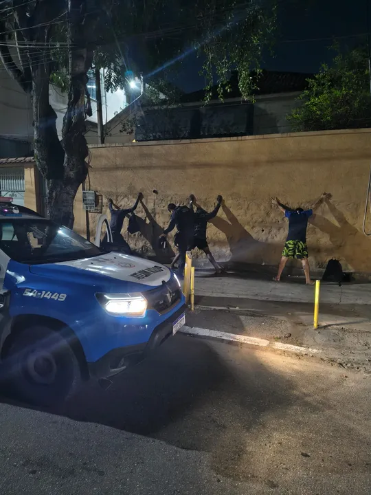Os suspeitos foram encaminhados para a 78ª DP (Fonseca), onde a ocorrência foi registrada