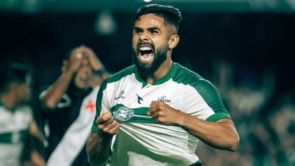 Partida foi realizada no Couto Pereira, nessa quarta-feira (1)