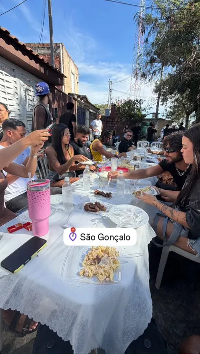Churrasco entre amigos e familiares em São Gonçalo