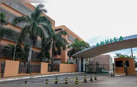 Anvisa manda recolher decorações de alimentos com plástico e glitter; Saiba quais