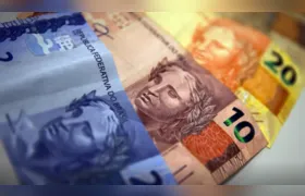 Aposentados e pensionistas do INSS começam a receber 13º nesta sexta