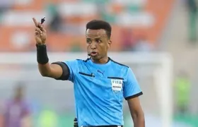 Árbitro que teve visto negado nos Estados Unidos é escolhido para apitar Supercopa da Uefa