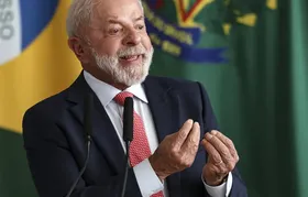 Lula zera imposto e subsidia diesel para conter alta do petróleo