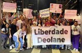 Avenida Paulista é tomada por manifestantes que pedem a liberdade de Deolane