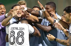 Botafogo atropela Chapecoense e vence por 4 á 1 na Arena Condá, em Santa Catarina