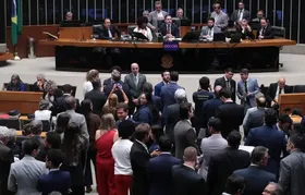Câmara aprova, em dois turnos, PEC pelo fim da escala 6x1